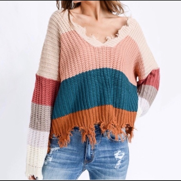 TRENDING 🆕 Distressed Block Sweater MOVING SALE! - Picture 1 of 7